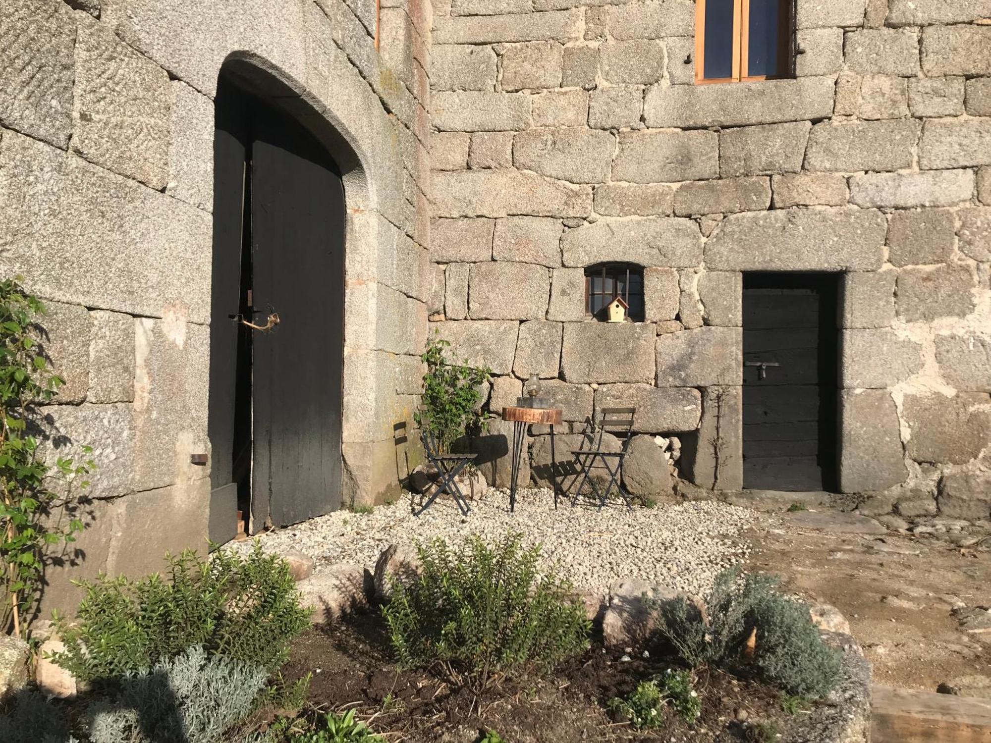 Venteuges Chambres Et Tables D'Hotes - Les Ateliers De Pontajou - Pelerin Navette Gratuite A Saugues المظهر الخارجي الصورة